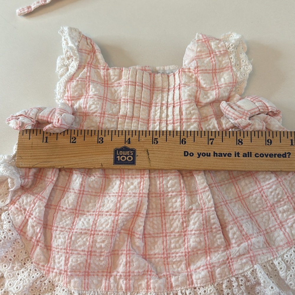 Tabari Baby Pink and White Plaid and Lace Baby Dress with Bonnet Size 3-6M - Picture 10 of 11